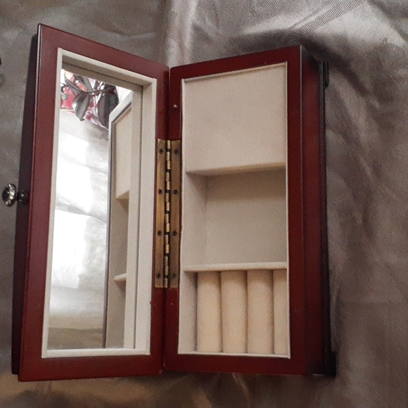 Bombay Co. Jewelry Box Beautiful - Picture 2 of 16